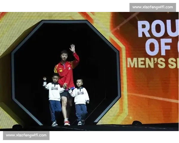 全心守护赛场瞬间为儿子加油的感动时刻