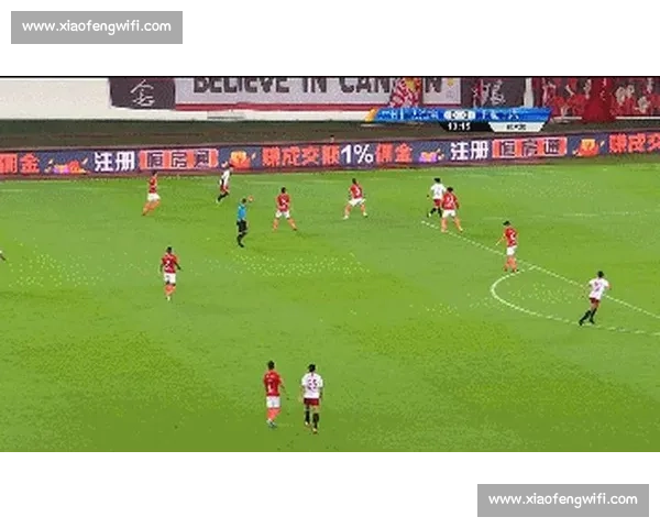 恒大与上港激战正酣 双方全力争夺中超冠军荣耀