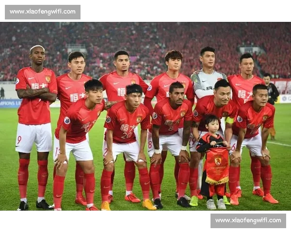 恒大足球赛精彩瞬间回顾与赛场背后的故事解析